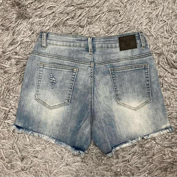 L&B - Picture 2 of 2